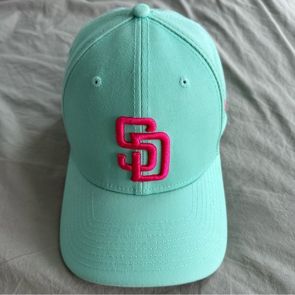 New Era Other - New Era San Diego Padres 39THIRTY Flex Hat - 2022 City Connect